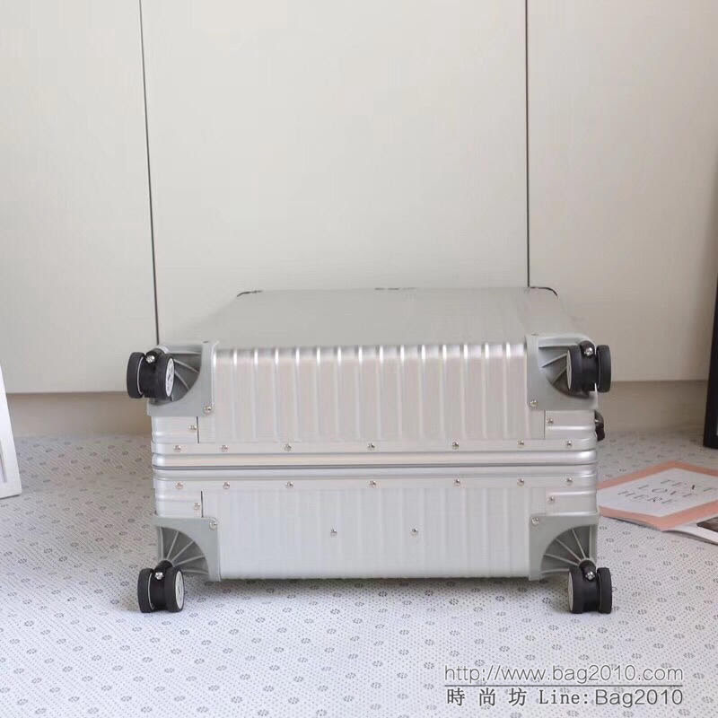 RIMOWA日默瓦 經典款不老款 復古款原單一體Long Rimowa日默瓦 拉箱/拉杆箱 20寸登機箱  xbt1145